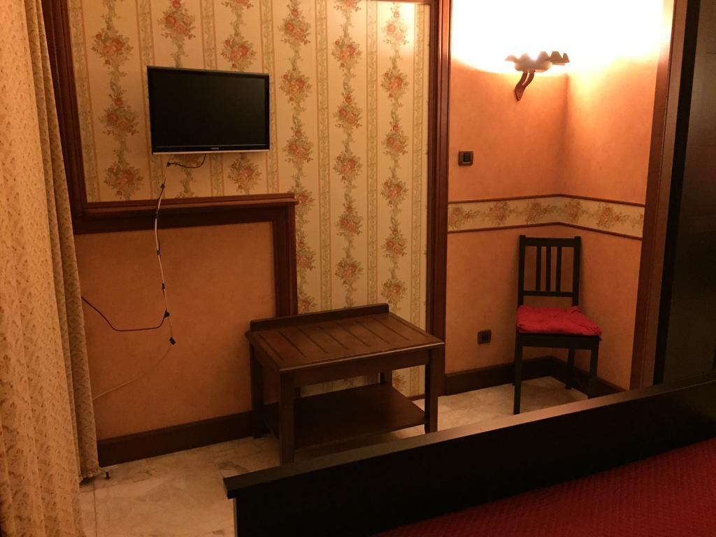 B&B Il Bagolaro Dell'Etna Sant'Agata Li Battiati Szoba fotó